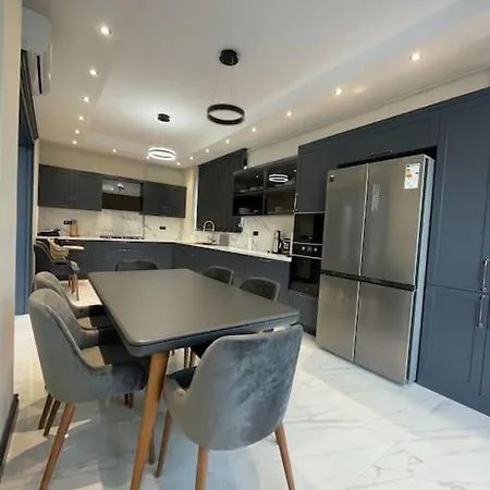 Ξενοδοχείο Btl House *