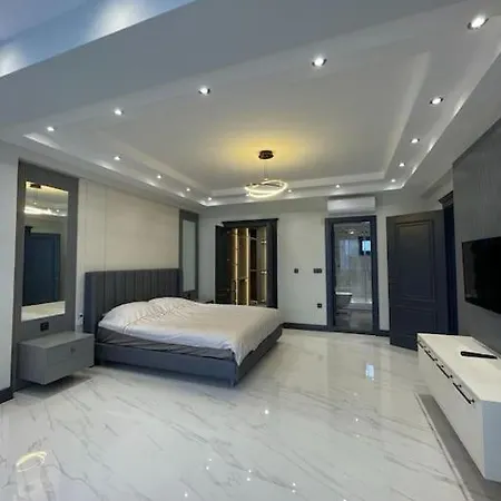 Btl House Ξενοδοχείο *