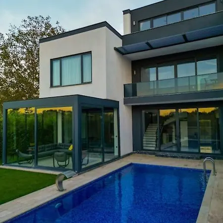 Ξενοδοχείο Btl House