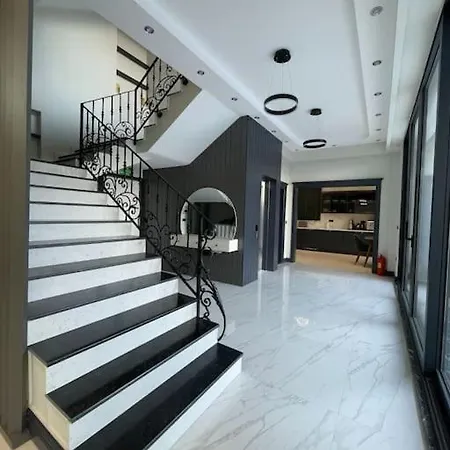 Btl House