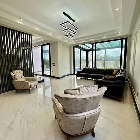 Ξενοδοχείο Btl House